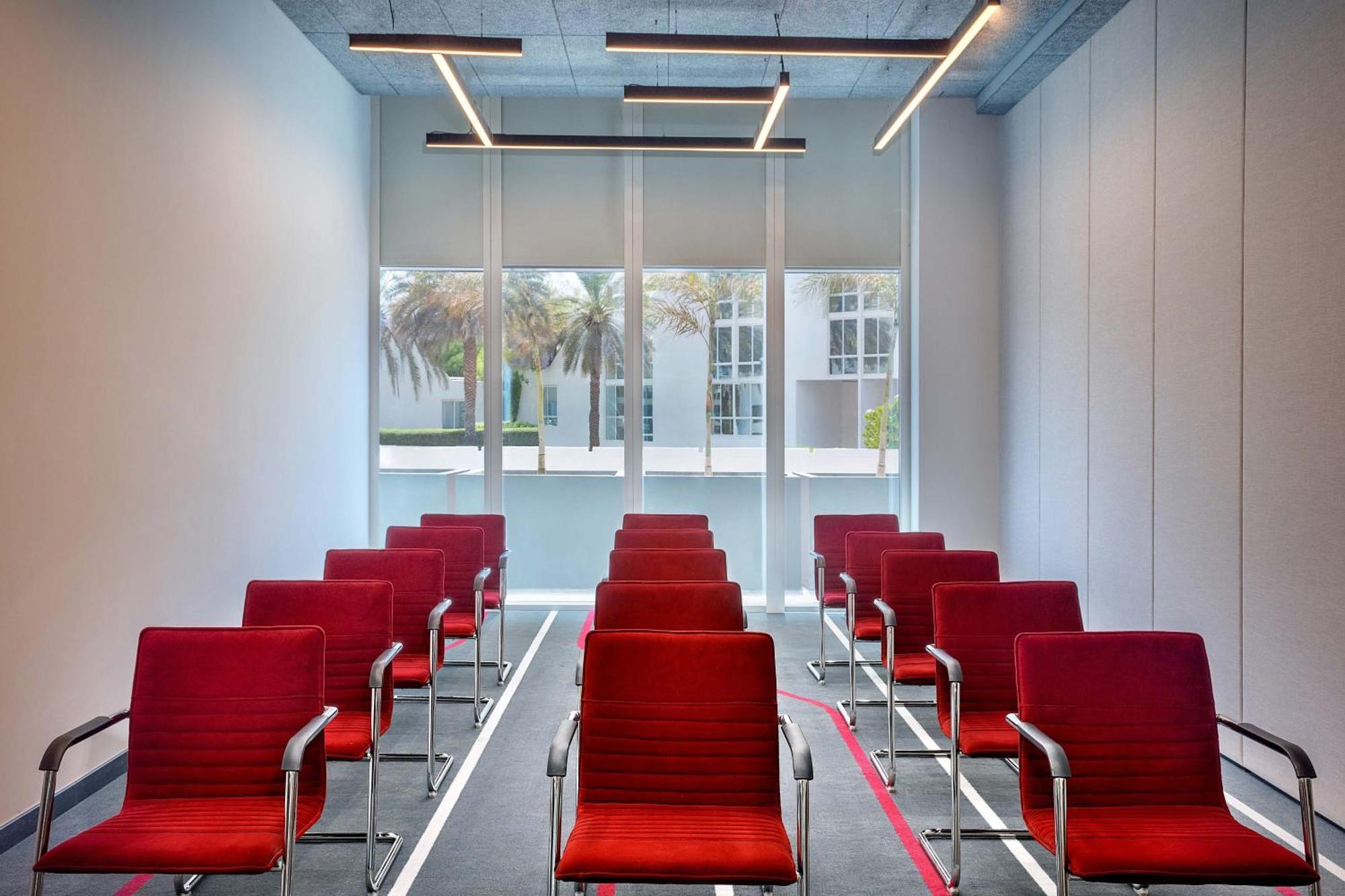 Aloft Dubai Airport Hotel Ngoại thất bức ảnh