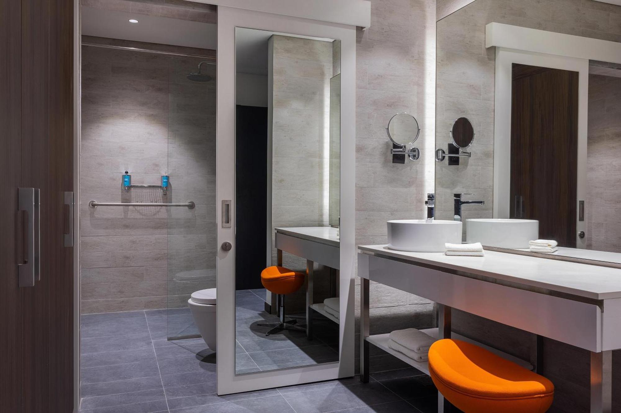 Aloft Dubai Airport Hotel Ngoại thất bức ảnh
